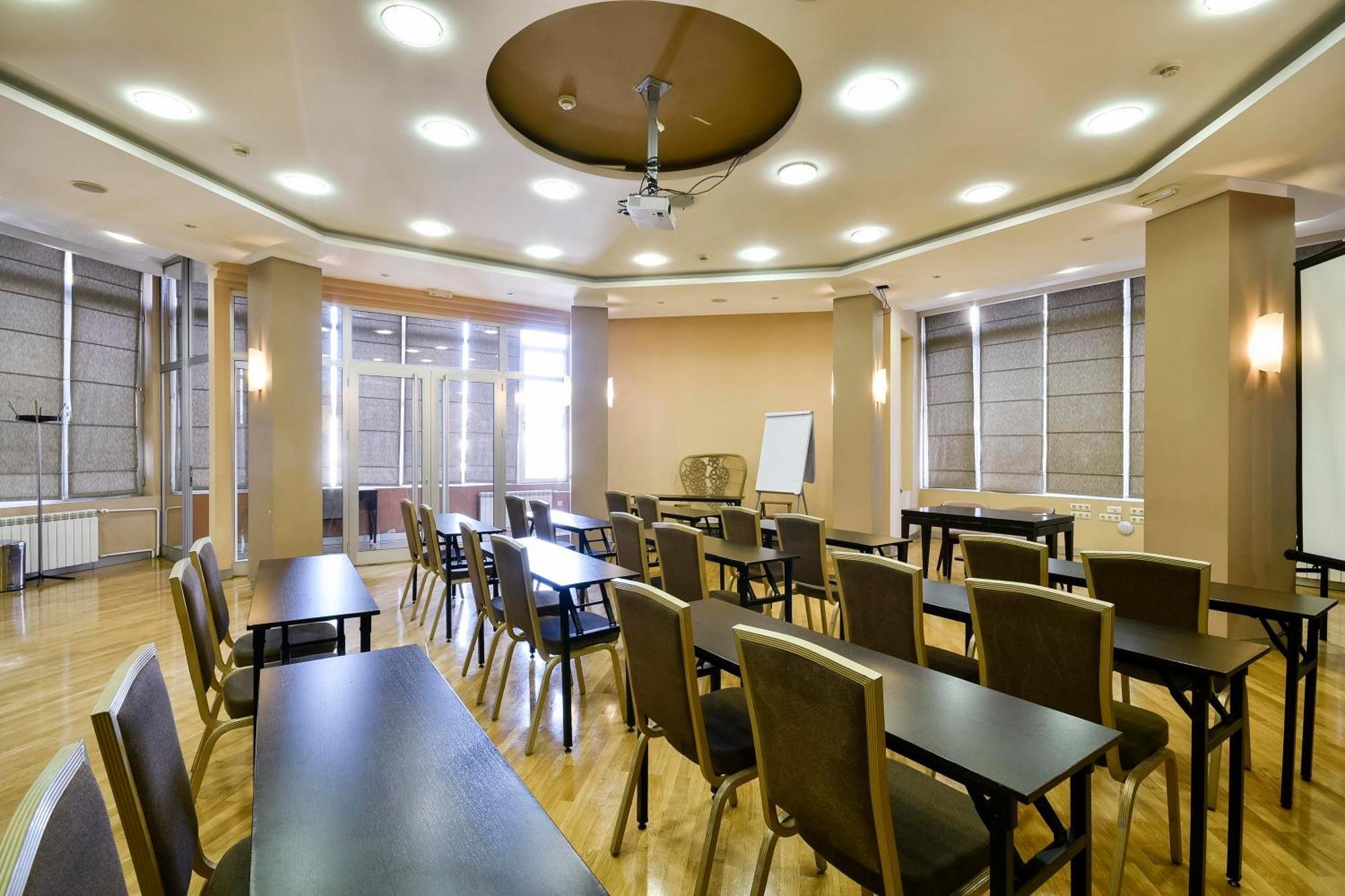 Hotel Sumadija Belgrad Dış mekan fotoğraf